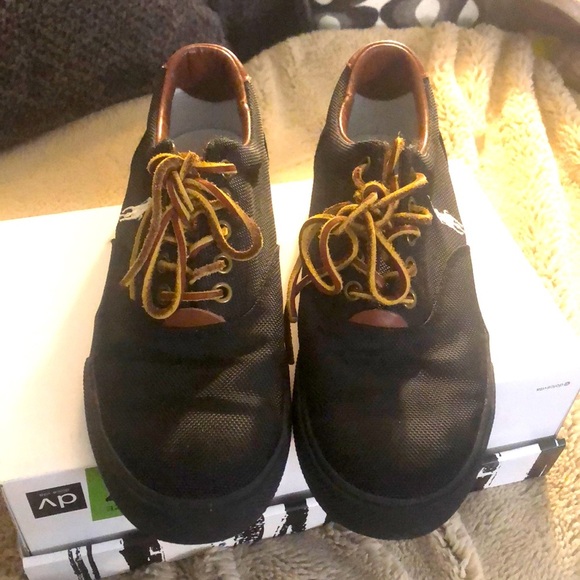 Polo by Ralph Lauren Vaughn Fashion Sneaker, size 8.5 - Picture 1 of 6